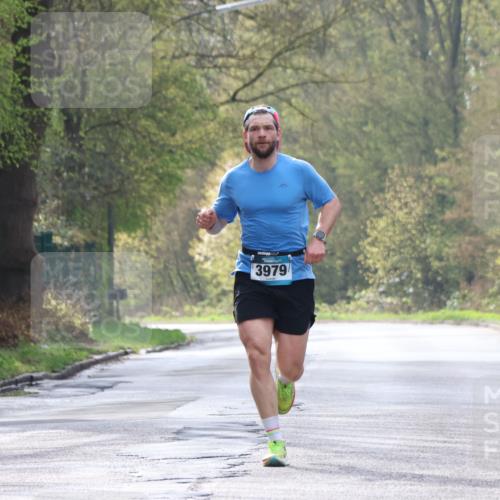 12.04.2026 - 45. Internationalen Wilhelmsburger Insellauf Yannick Fuchs http://msf.ph/oto/9474455 12.04.2026 10:05:43 Laufen 3979 meine-sportfotos.de