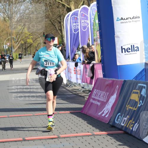 12.04.2026 - 45. Internationalen Wilhelmsburger Insellauf Strokosch-Dieckow http://msf.ph/oto/9474462 12.04.2026 11:31:16 Ziel 2480, 3111 meine-sportfotos.de