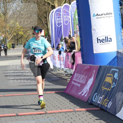 12.04.2026 - 45. Internationalen Wilhelmsburger Insellauf Strokosch-Dieckow http://msf.ph/oto/9474476 12.04.2026 11:31:16 Ziel 2480, 3111 meine-sportfotos.de