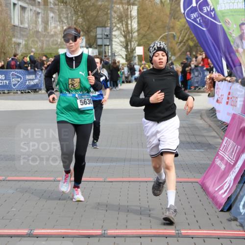 12.04.2026 - 45. Internationalen Wilhelmsburger Insellauf Strokosch-Dieckow http://msf.ph/oto/9474479 12.04.2026 12:54:49 Ziel 5630, 5858, 3661, 2852, 2085 meine-sportfotos.de