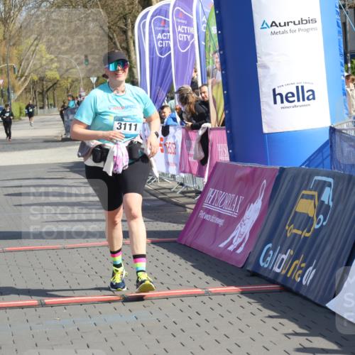 12.04.2026 - 45. Internationalen Wilhelmsburger Insellauf Strokosch-Dieckow http://msf.ph/oto/9474549 12.04.2026 11:31:16 Ziel 2480, 3111 meine-sportfotos.de