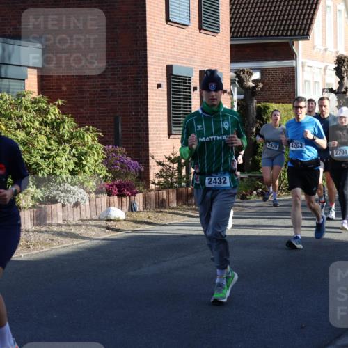 12.04.2026 - 45. Internationalen Wilhelmsburger Insellauf Yannick Fuchs http://msf.ph/oto/9474605 12.04.2026 09:00:16 Laufen 2935, 4263, 4927, 2432, 4158, 2701, 3260 meine-sportfotos.de