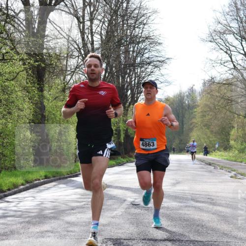 12.04.2026 - 45. Internationalen Wilhelmsburger Insellauf Yannick Fuchs http://msf.ph/oto/9474625 12.04.2026 10:06:47 Laufen 4863 meine-sportfotos.de