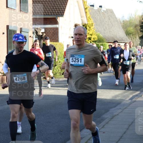 12.04.2026 - 45. Internationalen Wilhelmsburger Insellauf Yannick Fuchs http://msf.ph/oto/9474633 12.04.2026 09:00:21 Laufen 4768, 4786, 5251, 4825 meine-sportfotos.de