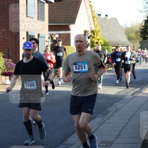 12.04.2026 - 45. Internationalen Wilhelmsburger Insellauf Yannick Fuchs http://msf.ph/oto/9474635 12.04.2026 09:00:21 Laufen 4768, 4786, 5251, 2553, 4825 meine-sportfotos.de