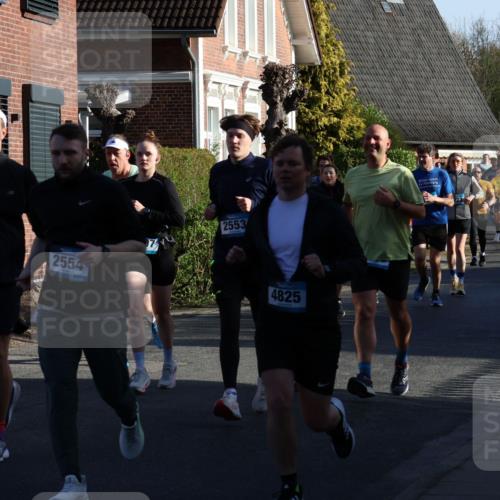 12.04.2026 - 45. Internationalen Wilhelmsburger Insellauf Yannick Fuchs http://msf.ph/oto/9474652 12.04.2026 09:00:24 Laufen 3435, 2554, 2553, 4825, 5803 meine-sportfotos.de