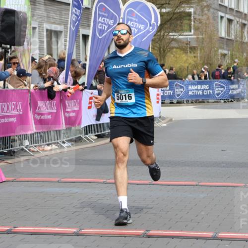 12.04.2026 - 45. Internationalen Wilhelmsburger Insellauf Strokosch-Dieckow http://msf.ph/oto/9474657 12.04.2026 12:54:58 Ziel 5016 meine-sportfotos.de