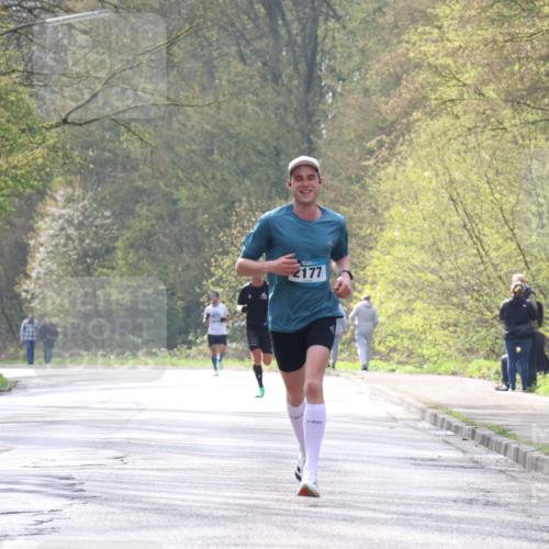 12.04.2026 - 45. Internationalen Wilhelmsburger Insellauf Yannick Fuchs http://msf.ph/oto/9474718 12.04.2026 10:06:58 Laufen 2177, 41 meine-sportfotos.de