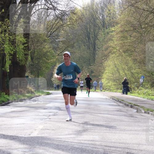 12.04.2026 - 45. Internationalen Wilhelmsburger Insellauf Yannick Fuchs http://msf.ph/oto/9474745 12.04.2026 10:07:00 Laufen 2177 meine-sportfotos.de
