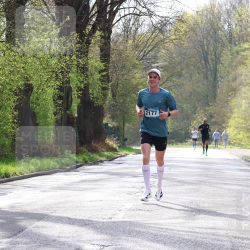 12.04.2026 - 45. Internationalen Wilhelmsburger Insellauf Yannick Fuchs http://msf.ph/oto/9474753 12.04.2026 10:07:01 Laufen 2177 meine-sportfotos.de