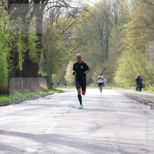12.04.2026 - 45. Internationalen Wilhelmsburger Insellauf Yannick Fuchs http://msf.ph/oto/9474830 12.04.2026 10:07:10 Laufen  meine-sportfotos.de