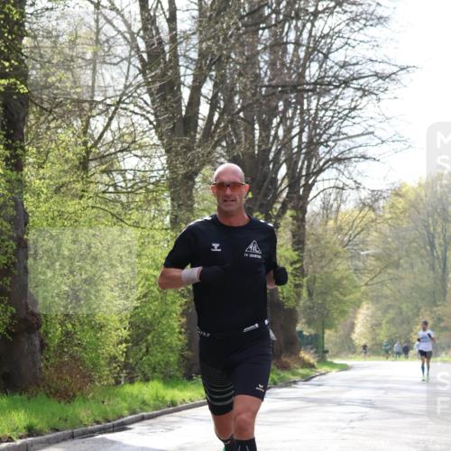 12.04.2026 - 45. Internationalen Wilhelmsburger Insellauf Yannick Fuchs http://msf.ph/oto/9474865 12.04.2026 10:07:14 Laufen  meine-sportfotos.de