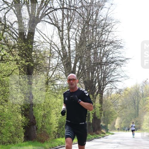 12.04.2026 - 45. Internationalen Wilhelmsburger Insellauf Yannick Fuchs http://msf.ph/oto/9474866 12.04.2026 10:07:15 Laufen  meine-sportfotos.de