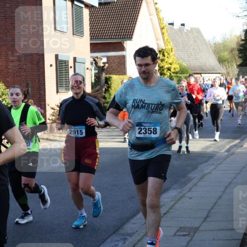 12.04.2026 - 45. Internationalen Wilhelmsburger Insellauf Yannick Fuchs http://msf.ph/oto/9474873 12.04.2026 09:00:46 Laufen 2392, 21, 0975, 2915, 2358, 2, 2862 meine-sportfotos.de