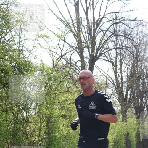 12.04.2026 - 45. Internationalen Wilhelmsburger Insellauf Yannick Fuchs http://msf.ph/oto/9474880 12.04.2026 10:07:15 Laufen  meine-sportfotos.de
