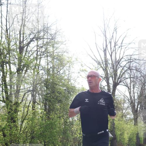 12.04.2026 - 45. Internationalen Wilhelmsburger Insellauf Yannick Fuchs http://msf.ph/oto/9474884 12.04.2026 10:07:16 Laufen  meine-sportfotos.de