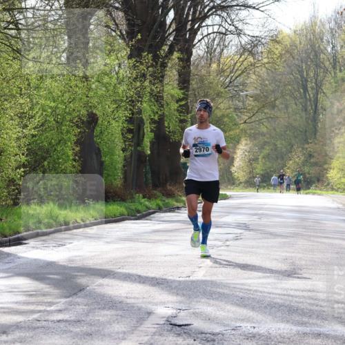 12.04.2026 - 45. Internationalen Wilhelmsburger Insellauf Yannick Fuchs http://msf.ph/oto/9474904 12.04.2026 10:07:23 Laufen 10, 2970 meine-sportfotos.de