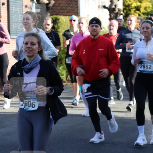 12.04.2026 - 45. Internationalen Wilhelmsburger Insellauf Yannick Fuchs http://msf.ph/oto/9474905 12.04.2026 09:00:48 Laufen 2879, 2606, 28, 2862, 01 meine-sportfotos.de