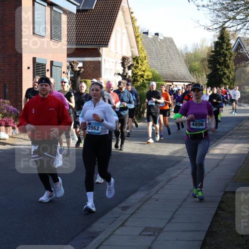 12.04.2026 - 45. Internationalen Wilhelmsburger Insellauf Yannick Fuchs http://msf.ph/oto/9474921 12.04.2026 09:00:50 Laufen 2880, 2862, 347, 5740, 4896 meine-sportfotos.de