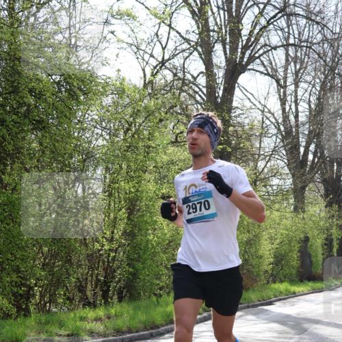 12.04.2026 - 45. Internationalen Wilhelmsburger Insellauf Yannick Fuchs http://msf.ph/oto/9474934 12.04.2026 10:07:26 Laufen 10, 2970 meine-sportfotos.de