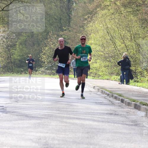 12.04.2026 - 45. Internationalen Wilhelmsburger Insellauf Yannick Fuchs http://msf.ph/oto/9474951 12.04.2026 10:07:43 Laufen 3113, 5476, 2487, 41 meine-sportfotos.de