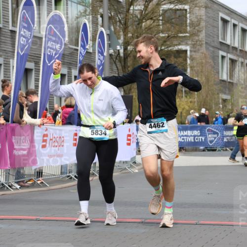 12.04.2026 - 45. Internationalen Wilhelmsburger Insellauf Strokosch-Dieckow http://msf.ph/oto/9474955 12.04.2026 13:32:42 Ziel 2339, 4462 meine-sportfotos.de