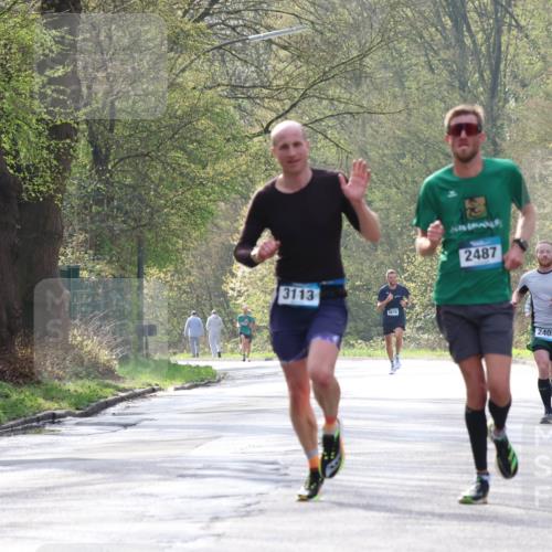 12.04.2026 - 45. Internationalen Wilhelmsburger Insellauf Yannick Fuchs http://msf.ph/oto/9475000 12.04.2026 10:07:49 Laufen 3113, 2487, 2405 meine-sportfotos.de