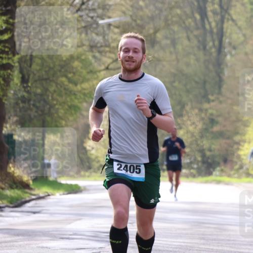 12.04.2026 - 45. Internationalen Wilhelmsburger Insellauf Yannick Fuchs http://msf.ph/oto/9475075 12.04.2026 10:07:56 Laufen 2405 meine-sportfotos.de