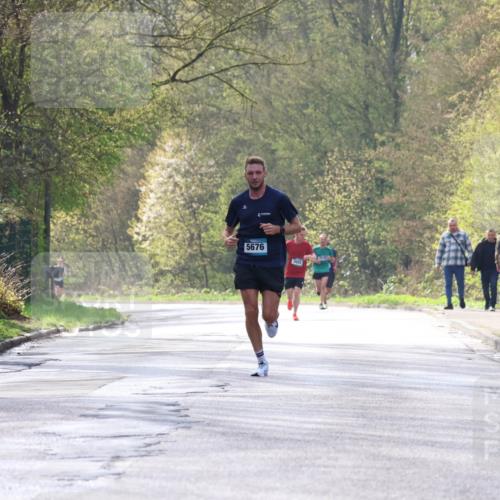 12.04.2026 - 45. Internationalen Wilhelmsburger Insellauf Yannick Fuchs http://msf.ph/oto/9475126 12.04.2026 10:08:01 Laufen 5676, 3645 meine-sportfotos.de