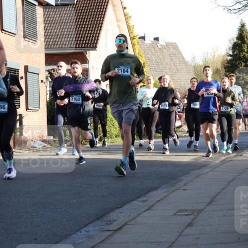 12.04.2026 - 45. Internationalen Wilhelmsburger Insellauf Yannick Fuchs http://msf.ph/oto/9475129 12.04.2026 09:01:11 Laufen 416, 2164, 2162, 2576, 3920, 46, 66, 2823, 3725 meine-sportfotos.de