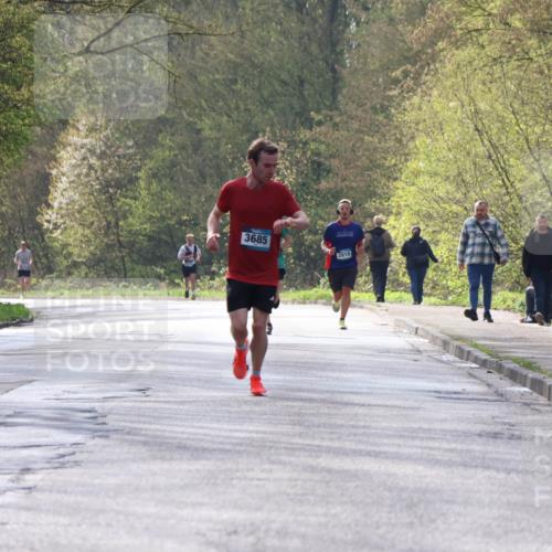 12.04.2026 - 45. Internationalen Wilhelmsburger Insellauf Yannick Fuchs http://msf.ph/oto/9475225 12.04.2026 10:08:14 Laufen 3685, 2819, 56, 41 meine-sportfotos.de