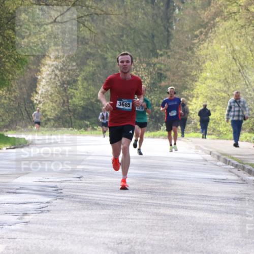 12.04.2026 - 45. Internationalen Wilhelmsburger Insellauf Yannick Fuchs http://msf.ph/oto/9475239 12.04.2026 10:08:15 Laufen 3685, 5838, 2819, 41 meine-sportfotos.de