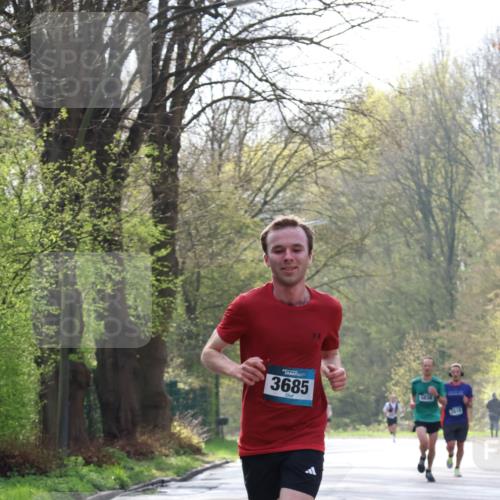 12.04.2026 - 45. Internationalen Wilhelmsburger Insellauf Yannick Fuchs http://msf.ph/oto/9475270 12.04.2026 10:08:19 Laufen 3685 meine-sportfotos.de