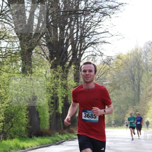 12.04.2026 - 45. Internationalen Wilhelmsburger Insellauf Yannick Fuchs http://msf.ph/oto/9475284 12.04.2026 10:08:20 Laufen 3685 meine-sportfotos.de