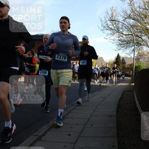 12.04.2026 - 45. Internationalen Wilhelmsburger Insellauf Yannick Fuchs http://msf.ph/oto/9475321 12.04.2026 09:01:30 Laufen 461, 2376, 3615, 2166, 4457 meine-sportfotos.de