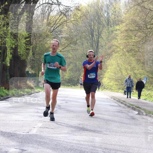 12.04.2026 - 45. Internationalen Wilhelmsburger Insellauf Yannick Fuchs http://msf.ph/oto/9475337 12.04.2026 10:08:27 Laufen 5838, 2819 meine-sportfotos.de