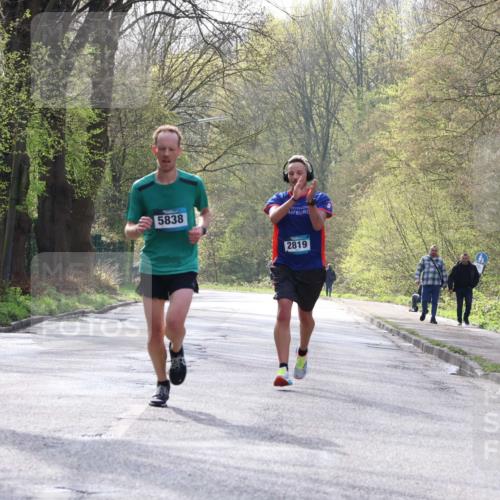 12.04.2026 - 45. Internationalen Wilhelmsburger Insellauf Yannick Fuchs http://msf.ph/oto/9475343 12.04.2026 10:08:27 Laufen 5838, 2819 meine-sportfotos.de