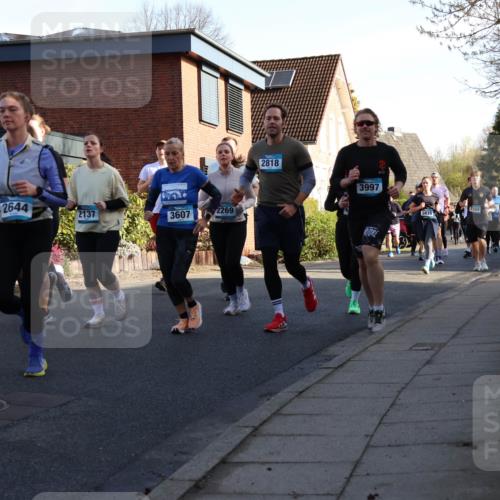 12.04.2026 - 45. Internationalen Wilhelmsburger Insellauf Yannick Fuchs http://msf.ph/oto/9475358 12.04.2026 09:01:34 Laufen 2644, 2269, 2137, 3607, 2818, 3997, 5615, 2324 meine-sportfotos.de