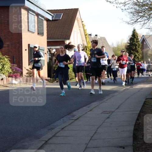 12.04.2026 - 45. Internationalen Wilhelmsburger Insellauf Yannick Fuchs http://msf.ph/oto/9475387 12.04.2026 09:01:36 Laufen 4396, 2324, 4513, 5319, 4334, 5544, 5615 meine-sportfotos.de