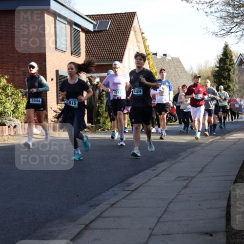 12.04.2026 - 45. Internationalen Wilhelmsburger Insellauf Yannick Fuchs http://msf.ph/oto/9475401 12.04.2026 09:01:37 Laufen 5544, 5615, 2324, 4513, 5655, 216, 3844, 5319 meine-sportfotos.de