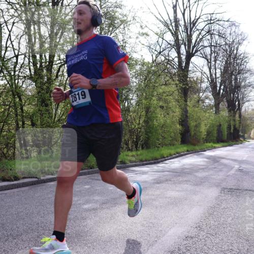 12.04.2026 - 45. Internationalen Wilhelmsburger Insellauf Yannick Fuchs http://msf.ph/oto/9475402 12.04.2026 10:08:32 Laufen 2819 meine-sportfotos.de