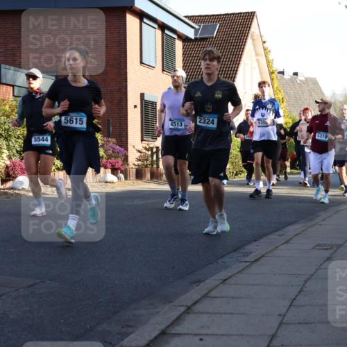 12.04.2026 - 45. Internationalen Wilhelmsburger Insellauf Yannick Fuchs http://msf.ph/oto/9475417 12.04.2026 09:01:38 Laufen 5544, 2324, 535, 5615, 4513, 4675, 5319 meine-sportfotos.de