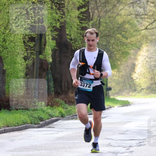12.04.2026 - 45. Internationalen Wilhelmsburger Insellauf Yannick Fuchs http://msf.ph/oto/9475436 12.04.2026 10:08:42 Laufen 3372 meine-sportfotos.de