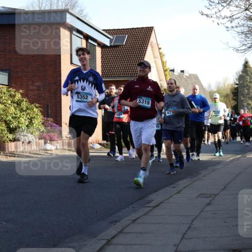 12.04.2026 - 45. Internationalen Wilhelmsburger Insellauf Yannick Fuchs http://msf.ph/oto/9475437 12.04.2026 09:01:40 Laufen 13, 5352, 5655, 5319, 47, 44, 4675 meine-sportfotos.de