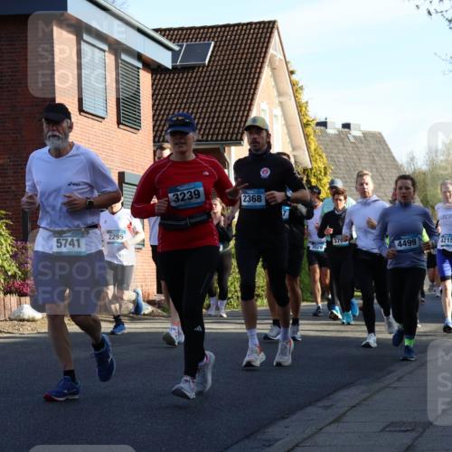 12.04.2026 - 45. Internationalen Wilhelmsburger Insellauf Yannick Fuchs http://msf.ph/oto/9475490 12.04.2026 09:01:47 Laufen 5741, 2295, 3239, 2368, 4500, 3028, 4499, 4215 meine-sportfotos.de