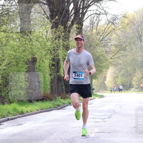 12.04.2026 - 45. Internationalen Wilhelmsburger Insellauf Yannick Fuchs http://msf.ph/oto/9475516 12.04.2026 10:08:54 Laufen 3401 meine-sportfotos.de