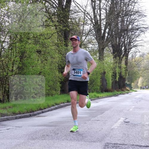 12.04.2026 - 45. Internationalen Wilhelmsburger Insellauf Yannick Fuchs http://msf.ph/oto/9475542 12.04.2026 10:08:56 Laufen 3401 meine-sportfotos.de