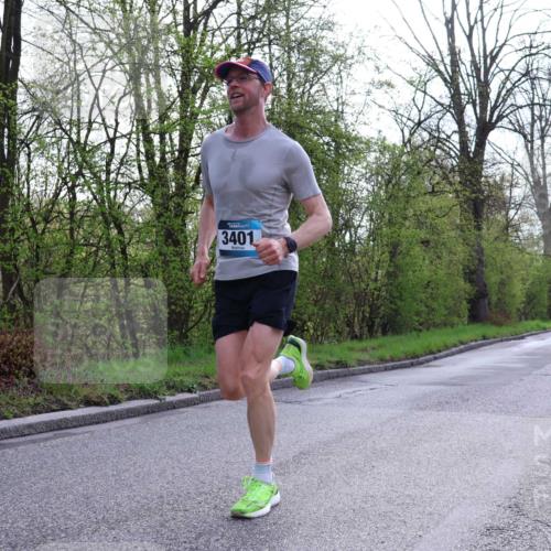 12.04.2026 - 45. Internationalen Wilhelmsburger Insellauf Yannick Fuchs http://msf.ph/oto/9475562 12.04.2026 10:08:57 Laufen 3401 meine-sportfotos.de