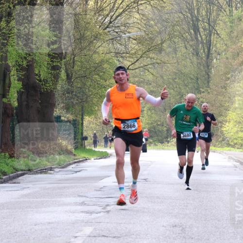 12.04.2026 - 45. Internationalen Wilhelmsburger Insellauf Yannick Fuchs http://msf.ph/oto/9475573 12.04.2026 10:09:07 Laufen 2866, 3682, 4475 meine-sportfotos.de