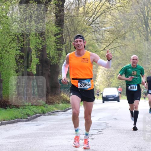 12.04.2026 - 45. Internationalen Wilhelmsburger Insellauf Yannick Fuchs http://msf.ph/oto/9475595 12.04.2026 10:09:08 Laufen 2866, 3682, 4475 meine-sportfotos.de